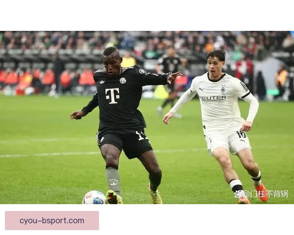 孔帕尼高位压迫战术初见成效 战术革新助力球队防守与进攻双重提升